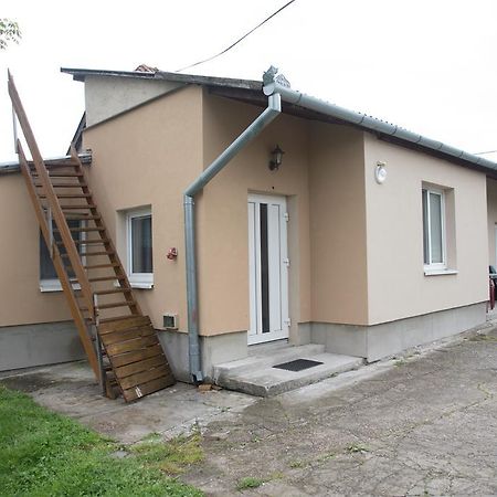 Ubytovani Sykora Apartments Veľký Meder Eksteriør billede